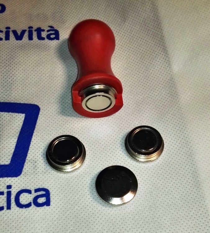 Bottone magnetico extra strong 23 mm.