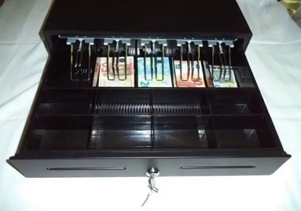 Cassetto Grande con Asole Passacavi